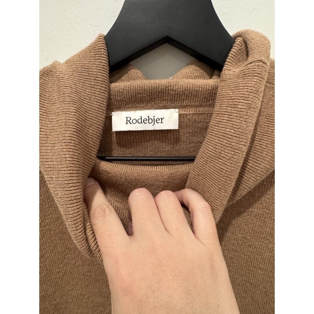 Rodebjer Turtleneck Wool Sweater Camel Brown Size Small - Picture 3 of 9